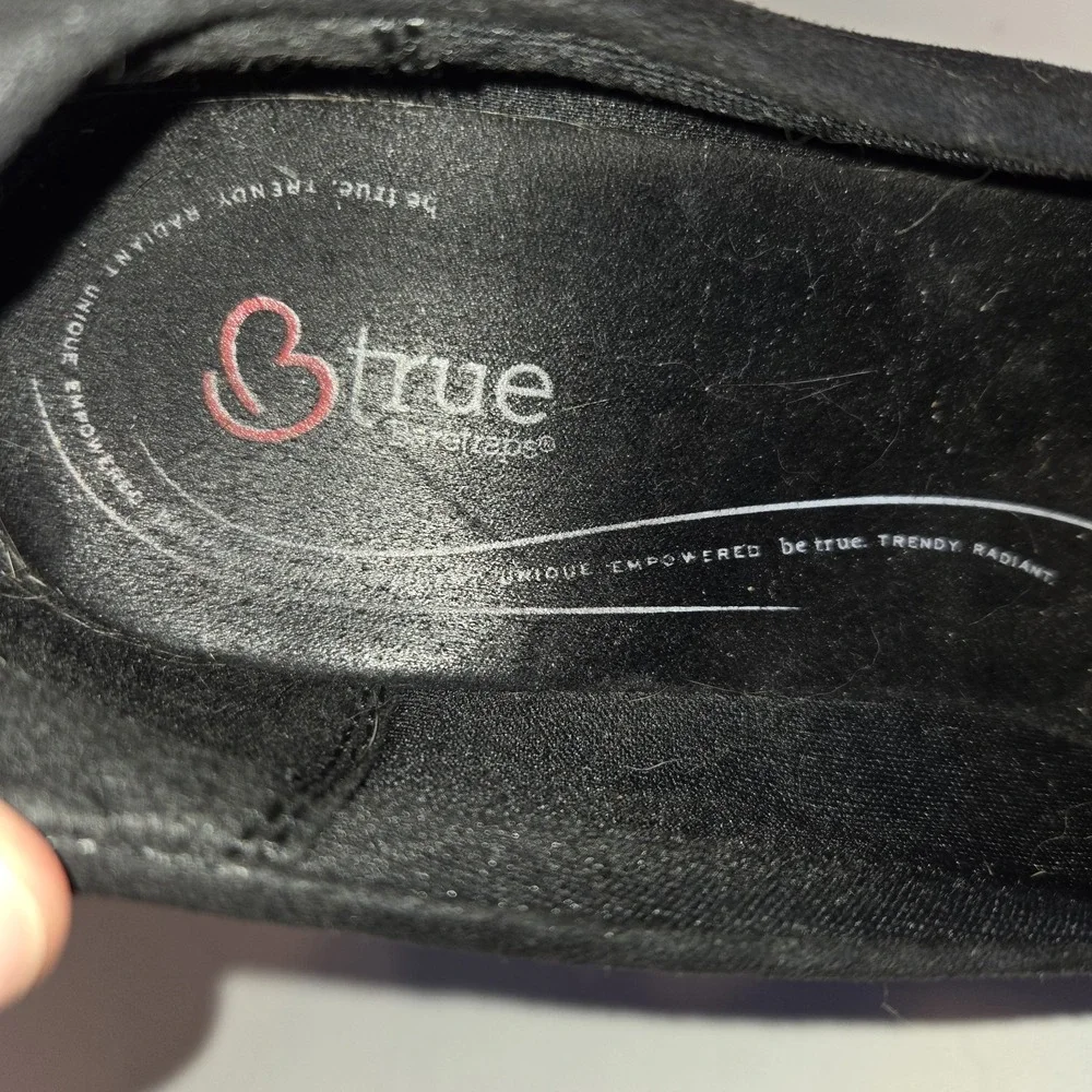 True Baretraps Gisela Black Low Wedge Slip‎ On Comfort Womens Loafer Shoe 9